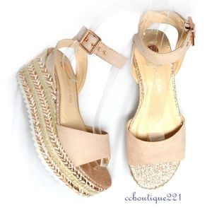 River Island Blush suede wedge